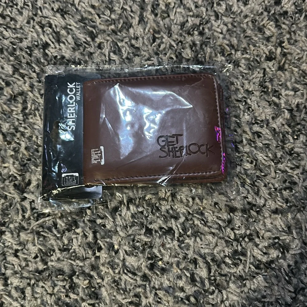 NWT Brown Sherlock men’s wallet.